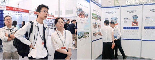 Photo: new and existing customers consulting and exchanging at the Shuangjin booth